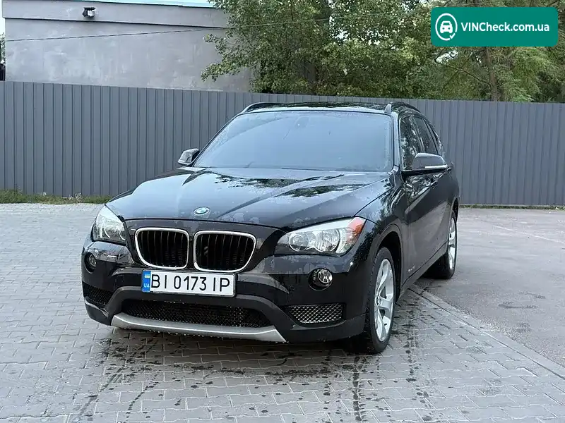 BMW X1 2014, фото з оголошення 2 з 15, VIN WBAVM1C54EVW56278
