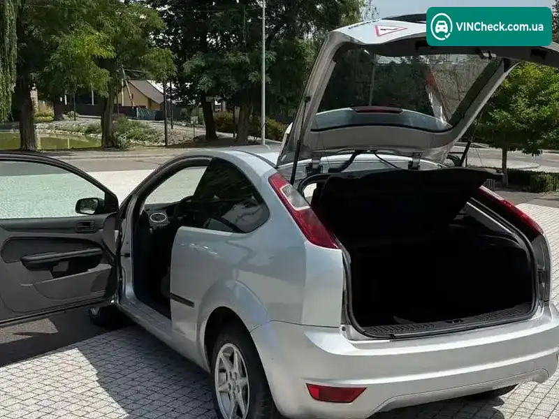 Ford Focus 2005, фото з оголошення 2 з 20, VIN WF03XXGCD35K59784