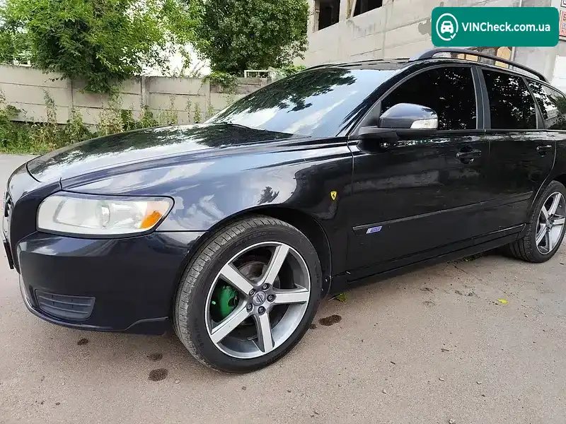 Volvo V50 2010, фото з оголошення 2 з 16, VIN YV1MW76F2B2611852