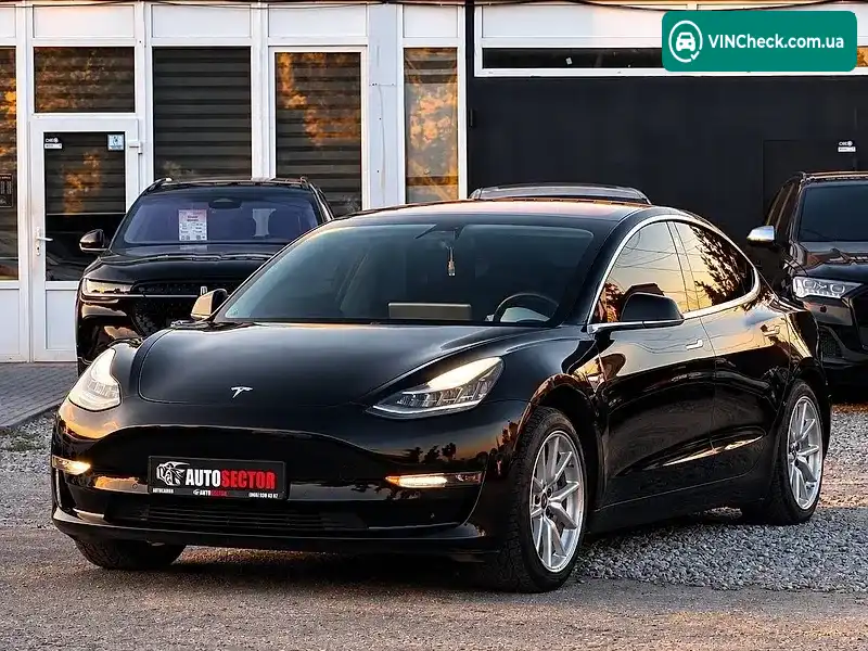 Tesla Model 3 2018, фото з оголошення 2 з 20, VIN 5YJ3E1EA7JF018648