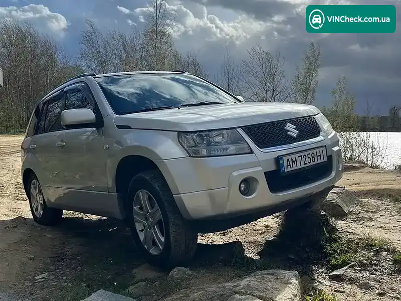 Suzuki Grand Vitara 2005, фото з оголошення 2 з 21, VIN JSAJTD54V00103338