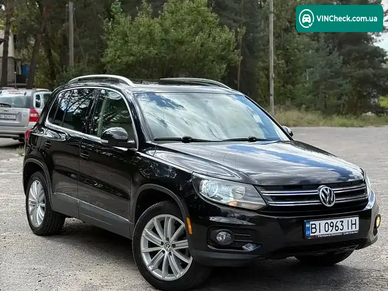 Volkswagen Tiguan 2015, фото з оголошення 2 з 20, VIN WVGAV7AX3FW597480
