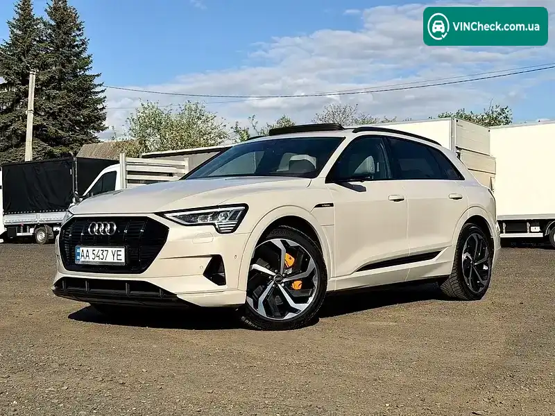 Audi e-tron 2019, фото з оголошення 2 з 21, VIN WAUZZZGE5KB014127
