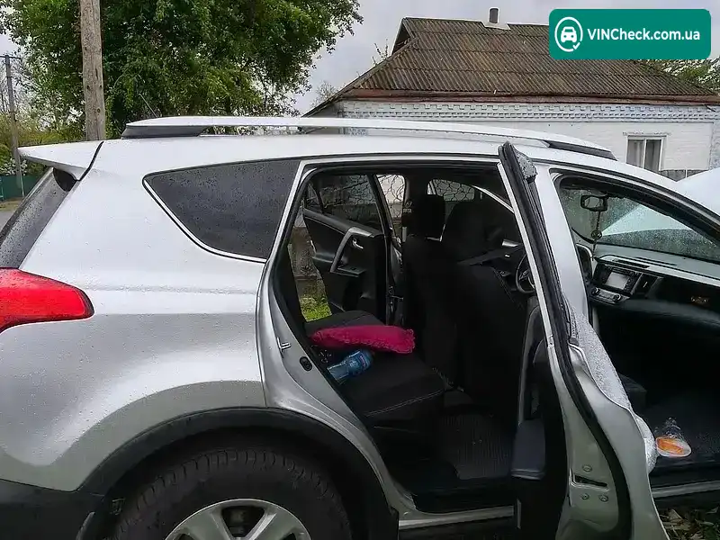 Toyota RAV4 2014, фото з оголошення 2 з 11, VIN JTMDAREV50D053955