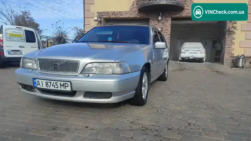 Volvo V70 1997, фото з оголошення 2 з 15, VIN YV1LW7202V2385820