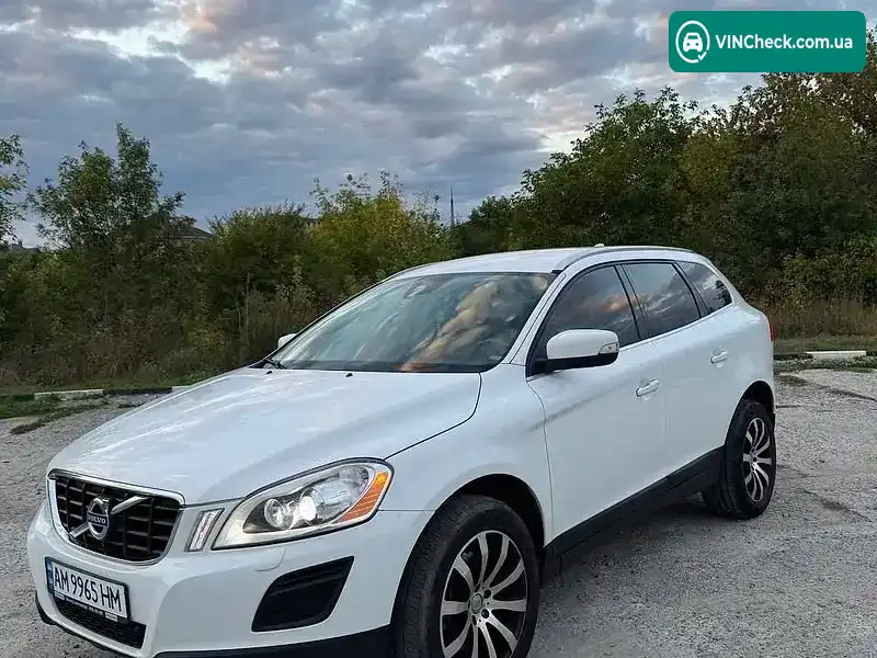 Volvo XC60 2013, фото з оголошення 2 з 16, VIN YV1DZ8256D2458937