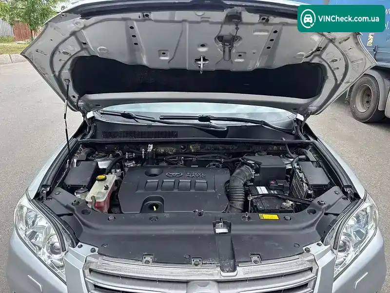 Toyota RAV4 2010, фото з оголошення 2 з 15, VIN JTMBE31V80D023640