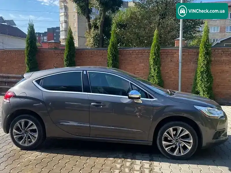 Citroen DS4 2015, фото з оголошення 2 з 6, VIN VF7NXBHZTFY558878