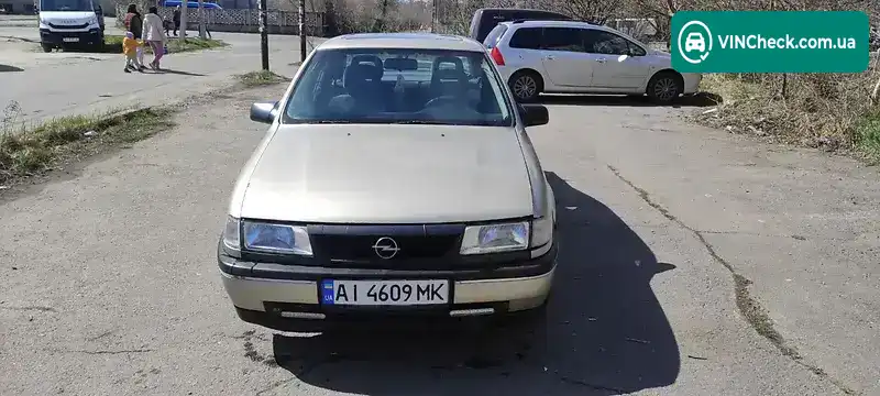 Opel Vectra 1991, фото з оголошення 1 з 14, VIN W0L000087M1140634