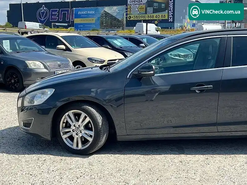Volvo V60 2011, фото з оголошення 2 з 20, VIN YV1FW84A1B1029988