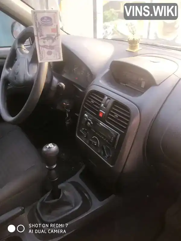 Mitsubishi Carisma 2002, фото з оголошення 2 з 9, VIN XMCLNDA1A2F013479