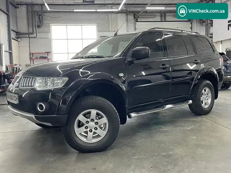 Mitsubishi Pajero Sport 2011, фото з оголошення 2 з 14, VIN MMCGNKH40BFZ05864