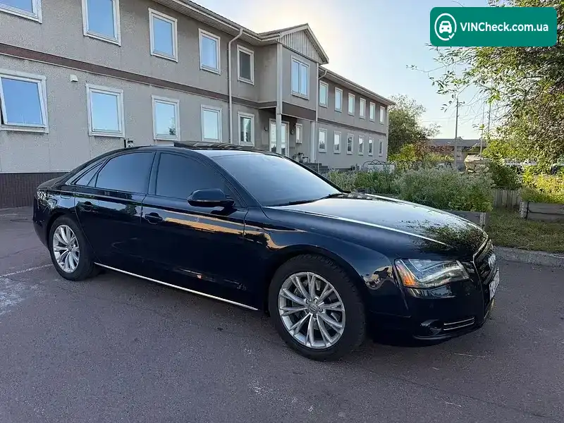 Audi A8 2012, фото з оголошення 2 з 20, VIN WAUAGAFD6DN002566