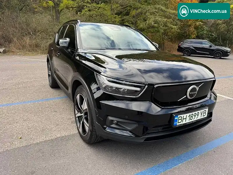 Volvo XC40 2021, фото з оголошення 2 з 20, VIN YV1XZEDVEN2689100