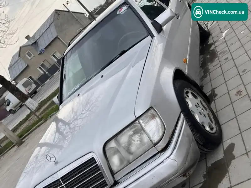 Mercedes-Benz E-Class 1995, фото з оголошення 1 з 11, VIN WDB1240791F323935