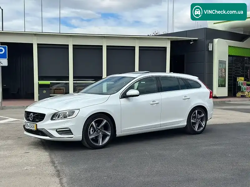Volvo V60 2015, фото з оголошення 2 з 20, VIN YV1FW738DE1212543