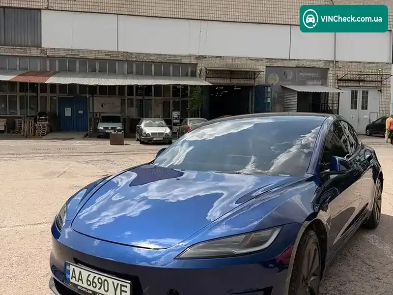 Tesla Model 3 2024, фото з оголошення 2 з 9, VIN 5YJ3E1EB3RF797695