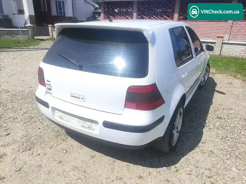 Volkswagen Golf 2000, фото з оголошення 2 з 4, VIN WVWZZZ1JZYD616800