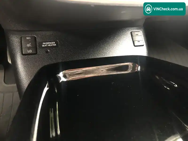 Toyota Prius Prime 2018, фото з оголошення 2 з 20, VIN JTDKARFP1J3081380