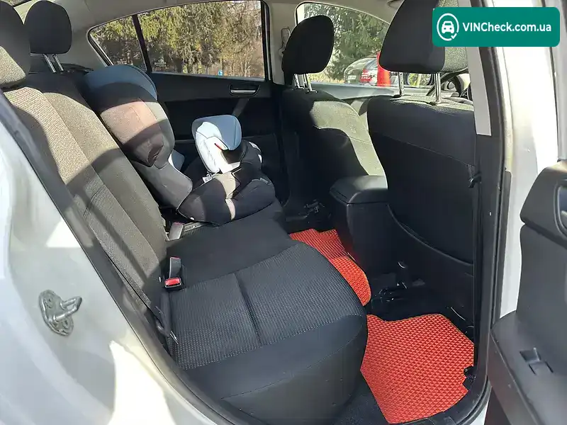 Mazda 3 2012, фото з оголошення 2 з 11, VIN JM1BL1UF7C1539847