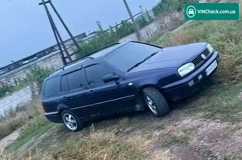 Volkswagen Golf 1998, фото з оголошення 2 з 10, VIN WVWZZZ1HZWK143130