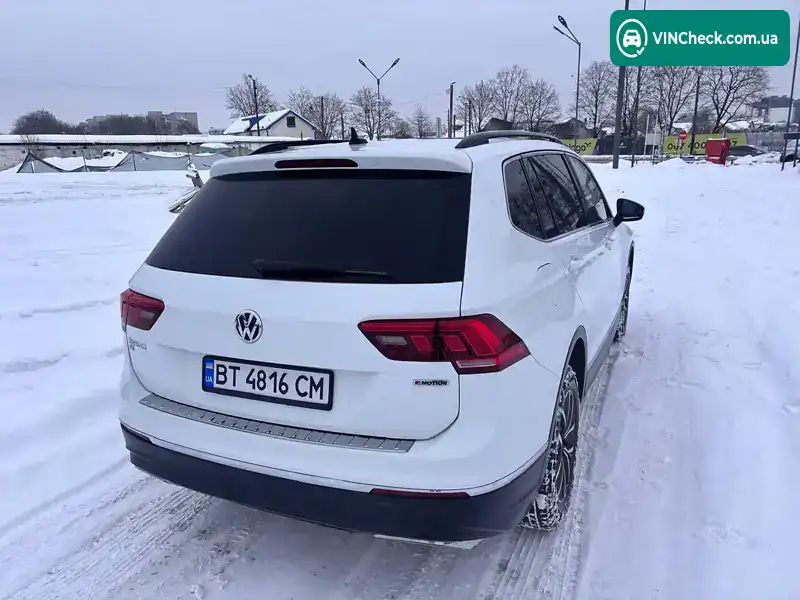 Volkswagen Tiguan 2020, фото з оголошення 2 з 20, VIN 3VV2B7AX7LM099412