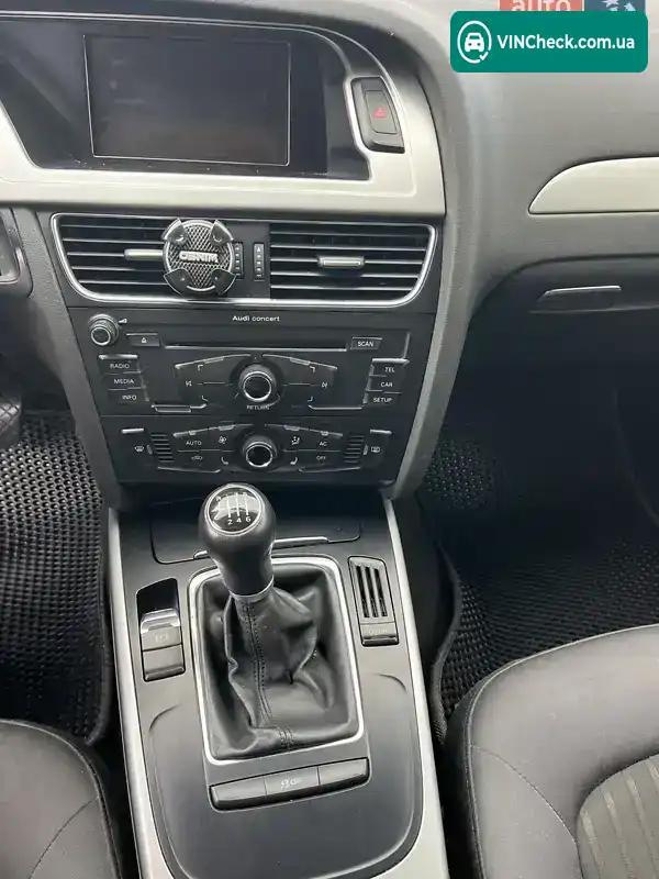Audi A4 2010, фото з оголошення 2 з 14, VIN WAUZZZ8K7BA073058