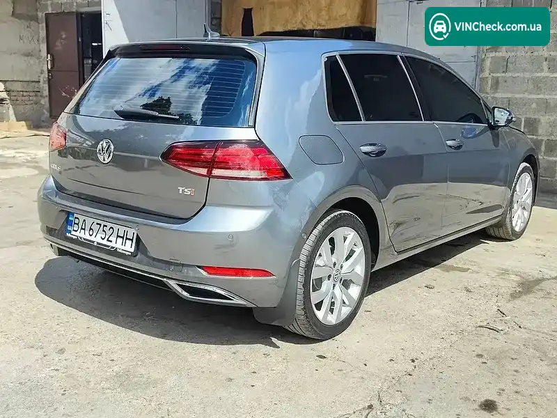 Volkswagen Golf 2017, фото з оголошення 2 з 17, VIN 3VWC17AU2JM267270