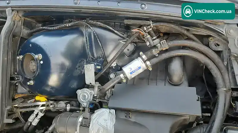 BMW 5 Series 2000, фото з оголошення 2 з 18, VIN WBADM11080GP16563