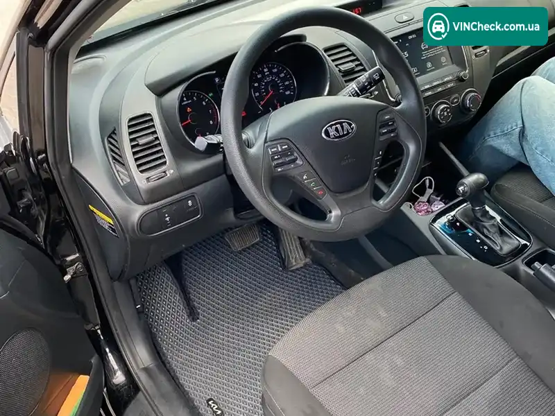 Kia Forte 2016, фото з оголошення 2 з 17, VIN KNAFK5A8XH5673606
