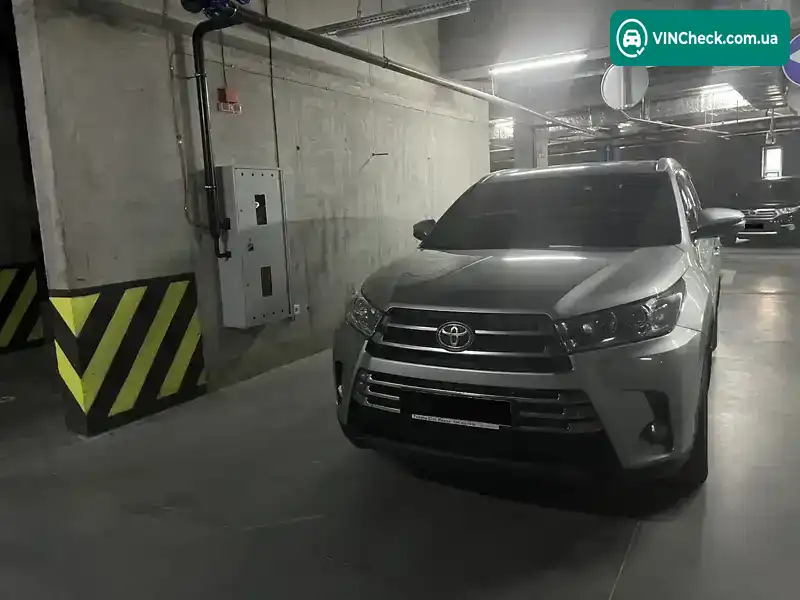 Toyota Highlander 2019, фото з оголошення 2 з 16, VIN 5TDDZRFHX0S996977