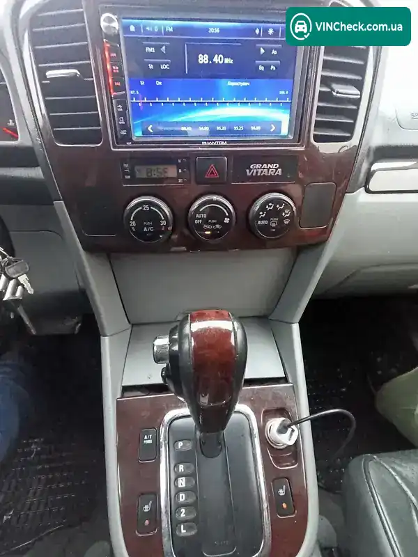Suzuki Grand Vitara 2005, фото з оголошення 2 з 16, VIN JSAFTL52V00257056