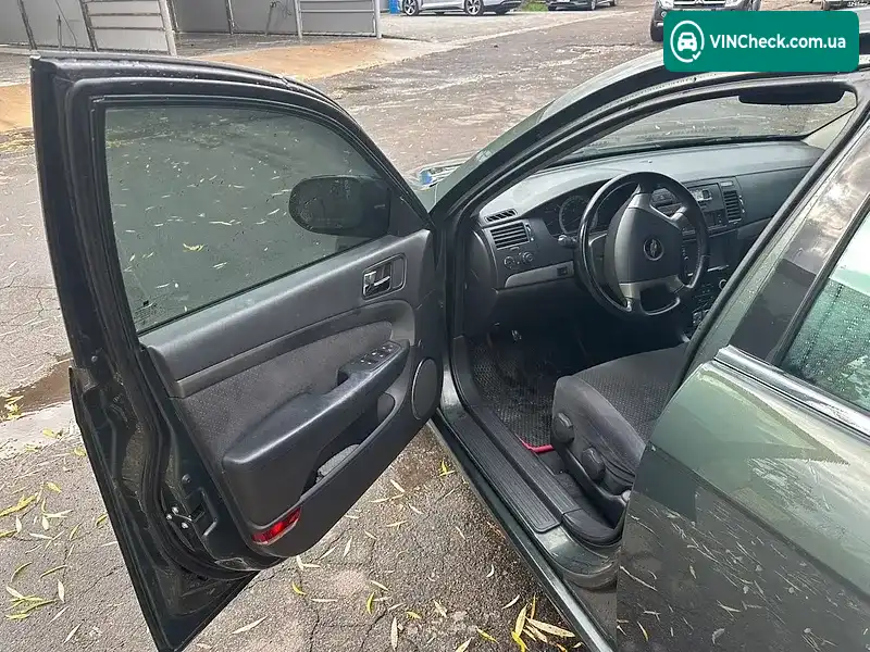 Chevrolet Epica 2007, фото з оголошення 2 з 9, VIN KL1LF69KE7B056094