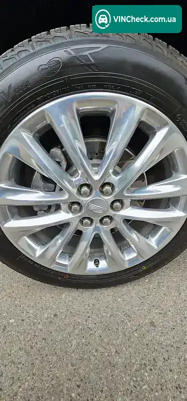 Cadillac XT5 2018, фото з оголошення 2 з 21, VIN 1GYKNERS3KZ169076