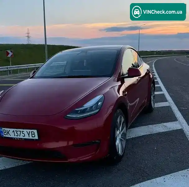 Tesla Model Y 2022, фото з оголошення 2 з 20, VIN 7SAYGAEE0PF586299