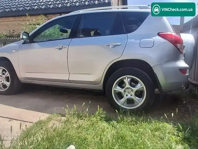 Toyota RAV4 2007, фото з оголошення 1 з 21, VIN JTMBA31V605046209