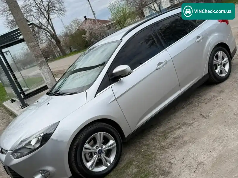 Ford Focus 2013, фото з оголошення 1 з 20, VIN WF0LXXGCBLDA28445