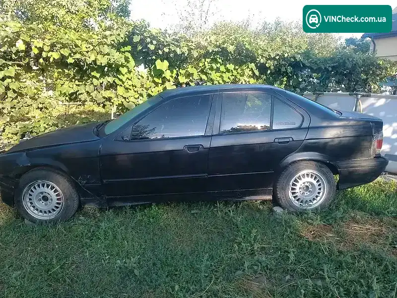 BMW 3 Series 1993, фото з оголошення 1 з 8, VIN WBACA11000EL65034