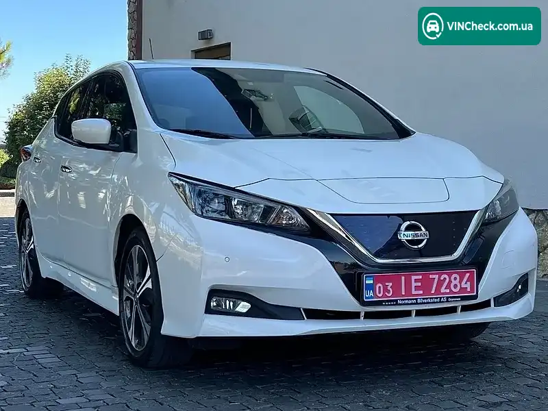 Nissan Leaf 2018, фото з оголошення 2 з 20, VIN SJNFAAZE1U0000526
