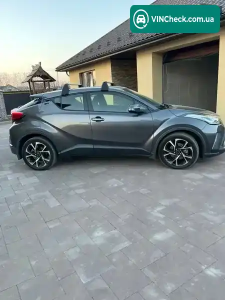 Toyota C-HR 2020, фото з оголошення 2 з 21, VIN JTNKHMBX6L1092549