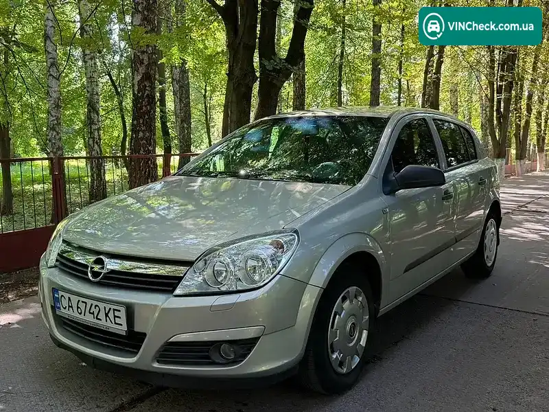 Opel Astra 2006, фото з оголошення 2 з 14, VIN Y6D0AHL4875038259