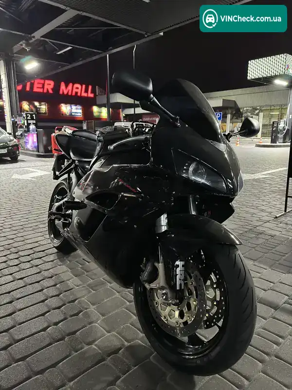 Honda CBR 1000RR 2005, фото з оголошення 1 з 3, VIN JH2SC57A05M105043