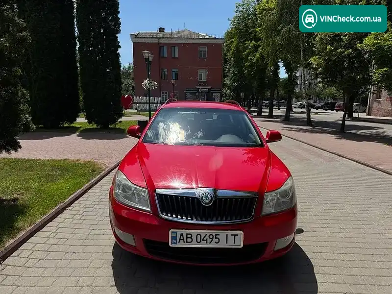 Skoda Octavia 2011, фото з оголошення 2 з 10, VIN TMBHT61ZXB2139697