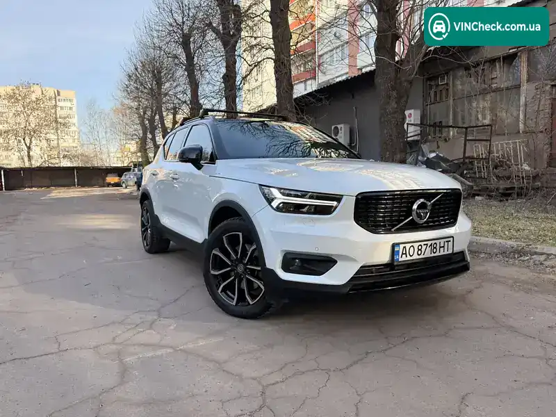 Volvo XC40 2020, фото з оголошення 2 з 21, VIN YV1XZ72VCL2291766