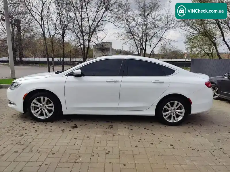 Chrysler 200 2015, фото з оголошення 1 з 16, VIN 1C3CCCABXGN114059