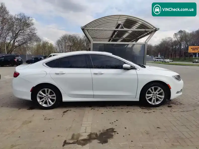 Chrysler 200 2015, фото з оголошення 2 з 16, VIN 1C3CCCABXGN114059