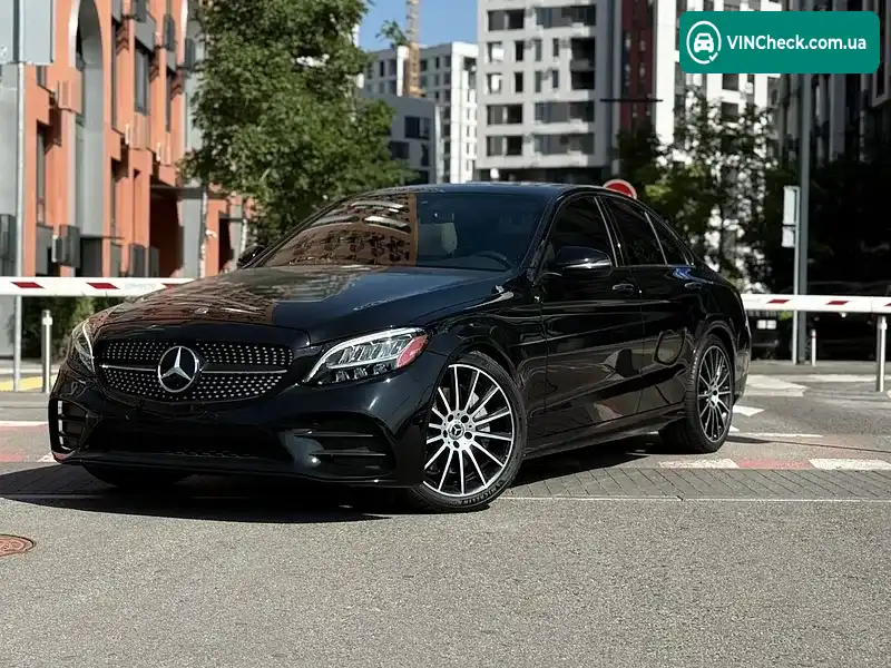 Mercedes-Benz C-Class 2018, фото з оголошення 1 з 20, VIN 55SWF8DB2KU287542