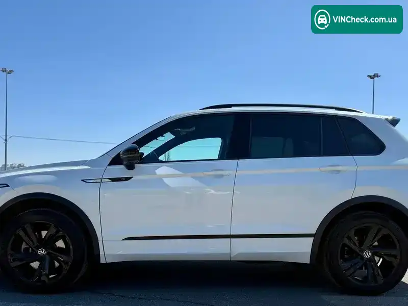 Volkswagen Tiguan 2023, фото з оголошення 2 з 21, VIN WVGZZZ5N4PW518427
