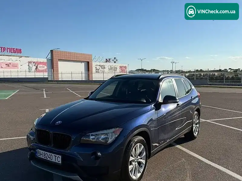 BMW X1 2013, фото з оголошення 1 з 11, VIN WBAVL1C58DVR90833