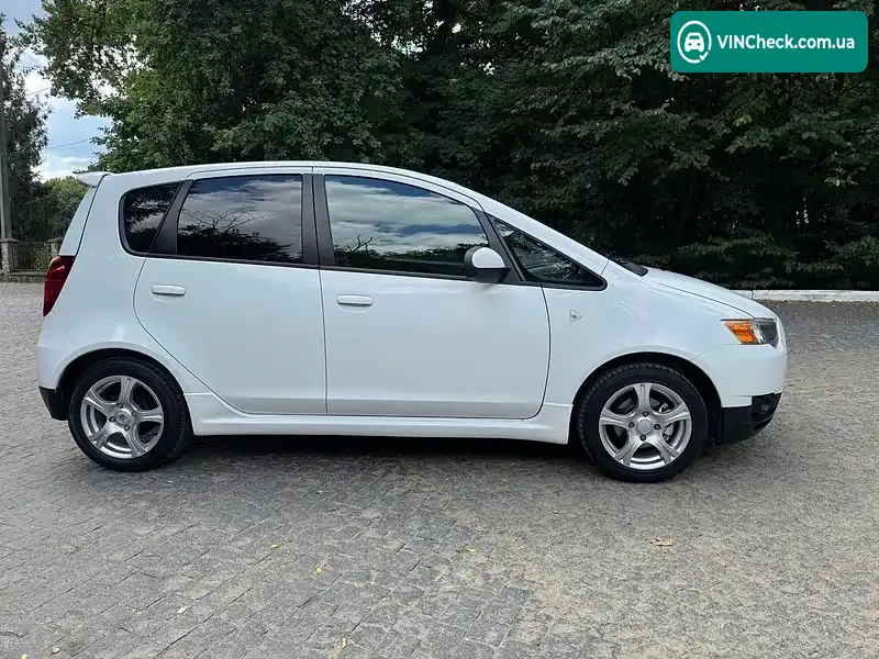 Mitsubishi Colt 2010, фото з оголошення 2 з 20, VIN XMCXNZ33A9F066381